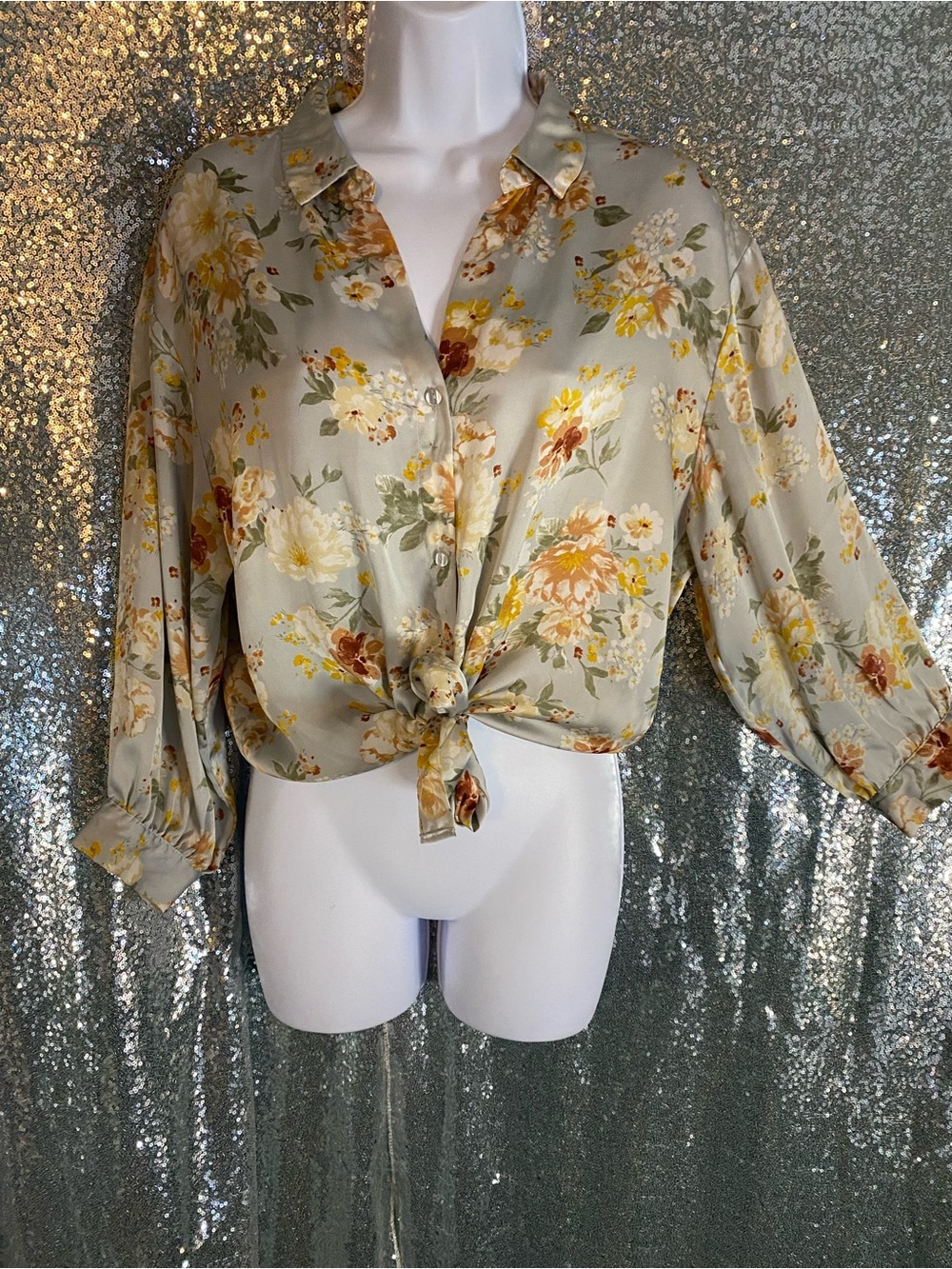 Cloud Chaser Silver Grey Floral Tie Front Blouse | Boho Cottagecore | Size L